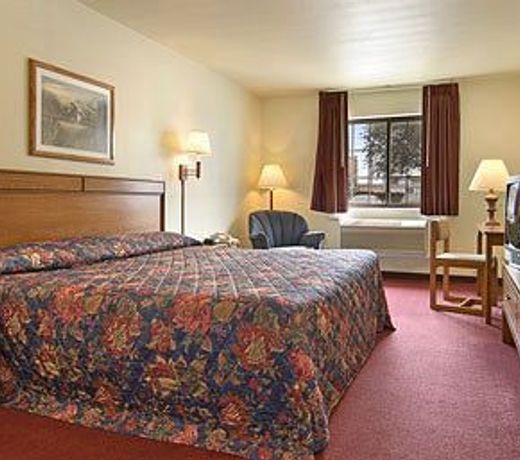 Super 8 By Wyndham Mound City