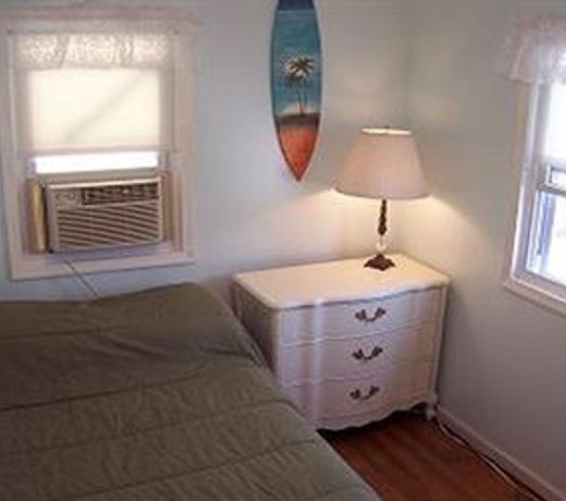 Avon Manor Cottage at 322