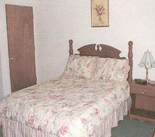 Jenny's Country Manor