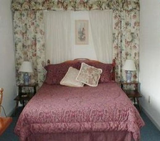 Jenny's Country Manor