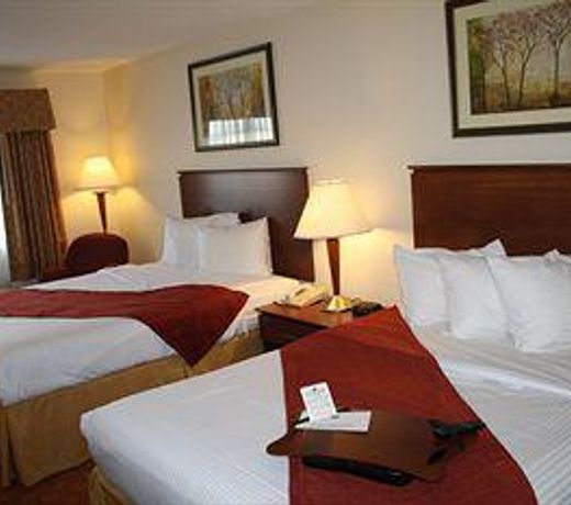 Best Western Lakewood Inn