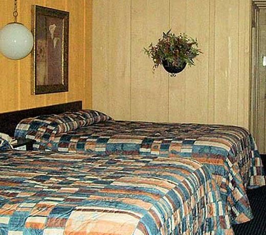 Charles Wesley Motor Lodge Broken Bow