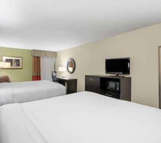 Holiday Inn Morgantown/Pennsylvania Turnpike Exit 298, an IHG Hotel