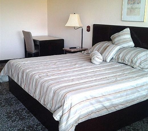 Value Inn McKenzie