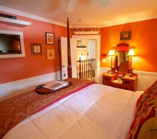 Phineas Swann Inn & Spa