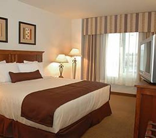 Casper C'mon Inn Hotel & Suites