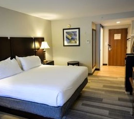 Holiday Inn Express Prince Frederick, an IHG Hotel