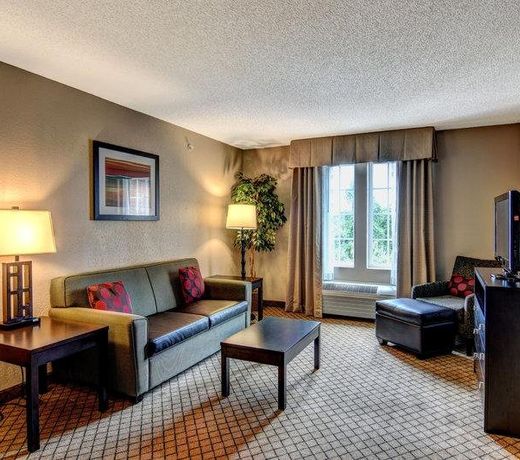 Holiday Inn Express & Suites Wallace-Hwy 41, an IHG Hotel