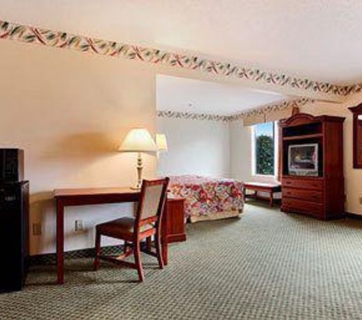 Days Inn by Wyndham Louisburg