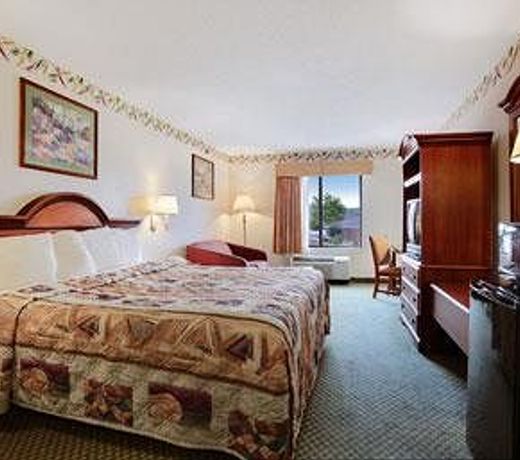 Days Inn by Wyndham Louisburg