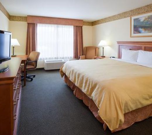 Country Inn & Suites by Radisson, Madison Southwest, WI