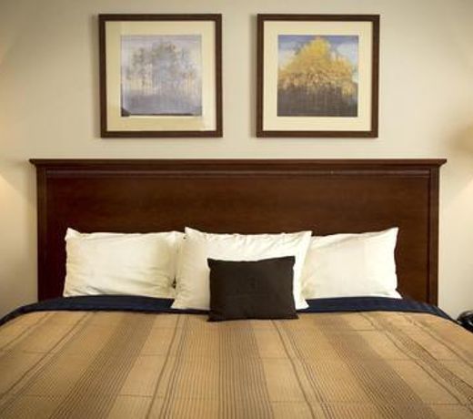 Hawthorn Suites by Wyndham Madison Fitchburg