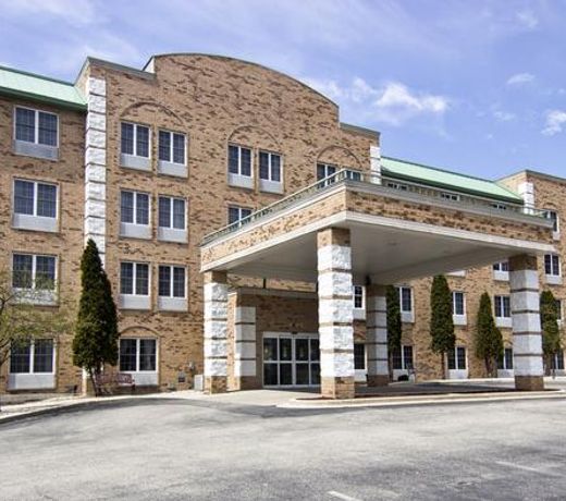 Comfort Inn & Suites Grafton-Cedarburg