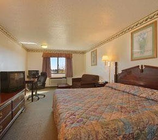 Super 8 by Wyndham Yorkville