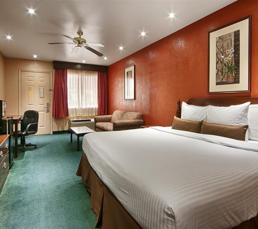 Best Western La Hacienda Inn