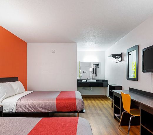 Motel 6 Buckeye Lake, OH