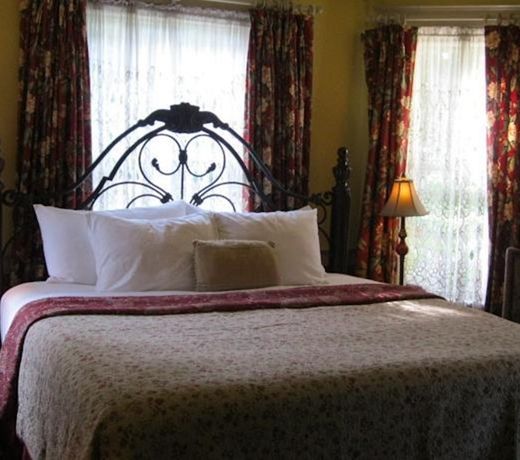 After Eight Bed and Breakfast