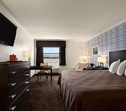 Travelodge by Wyndham Hubbard OH