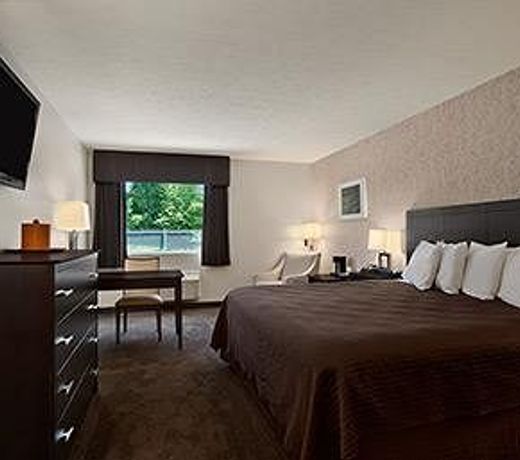 Travelodge by Wyndham Hubbard OH