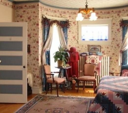 The Blue Belle Inn Bed and Breakfast
