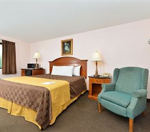 Ramada by Wyndham Effingham
