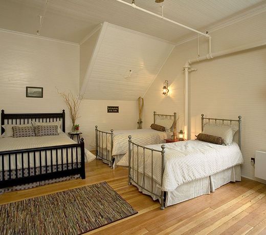 MCCLOUD RIVER INN - BED AND BREAKFAST