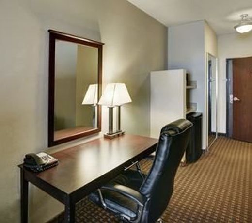 Comfort Inn & Suites Near Lake Lewisville