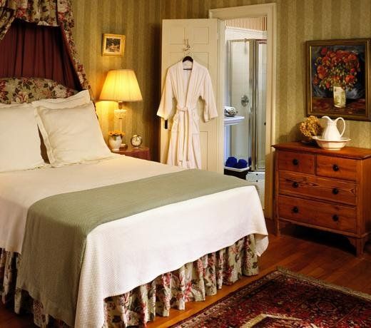 Home Hill Inn