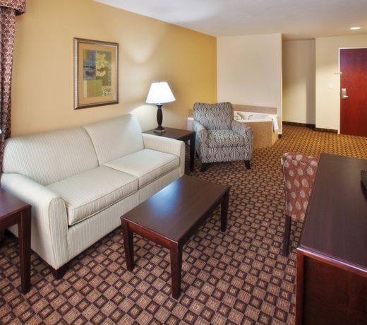 Holiday Inn Quincy, an IHG Hotel