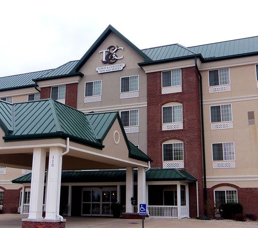 Town & Country Inn and Suites