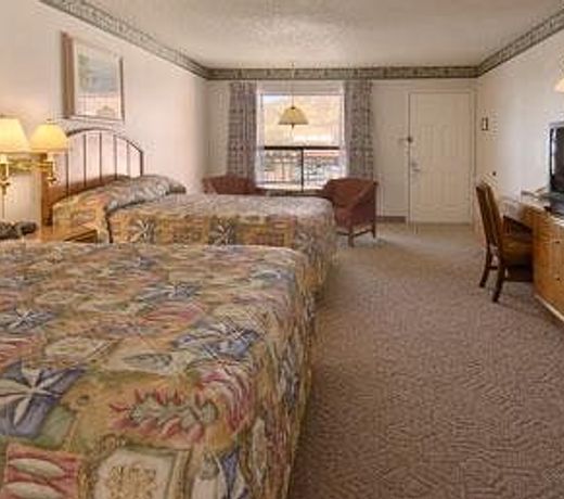 Econo Lodge Inn & Suites