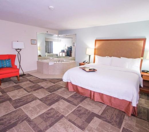 Hampton Inn Hutchinson