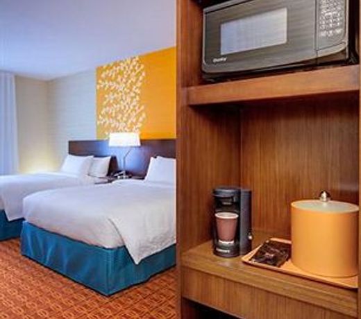 Fairfield Inn and Suites Hutchinson