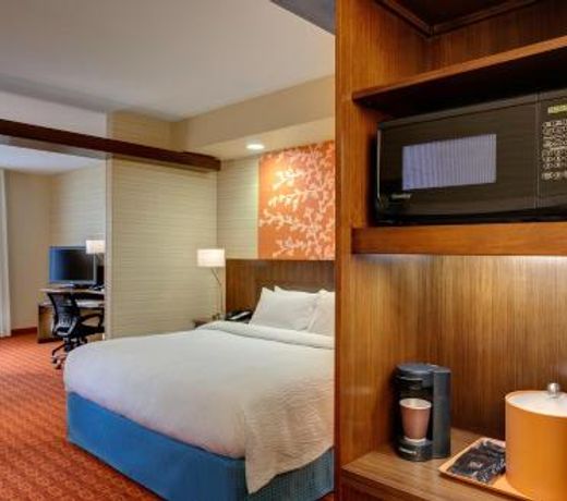 Fairfield Inn and Suites Hutchinson