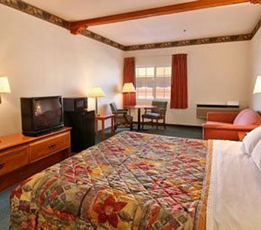 Days Inn & Suites by Wyndham Lordsburg