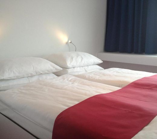 HB1 Budget Hotel - contactless check in