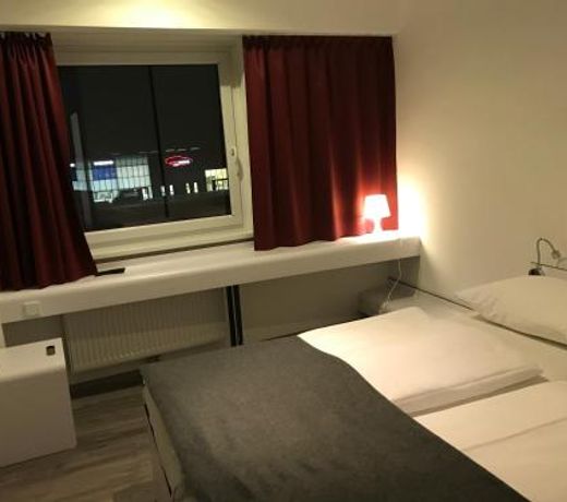 HB1 Budget Hotel - contactless check in
