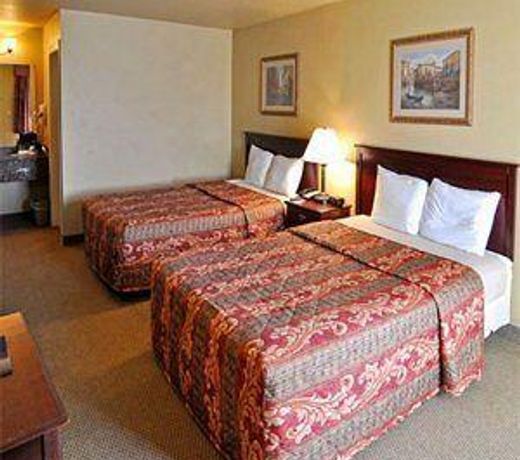 Hilltop Inn and Suites
