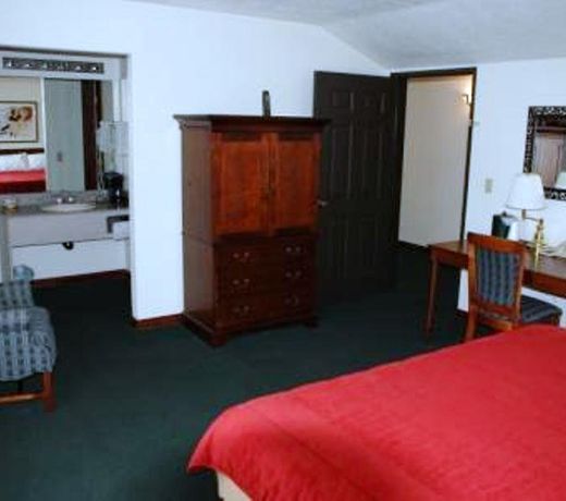 Historic Beaver Dam Lodge, Golf & RV Resort