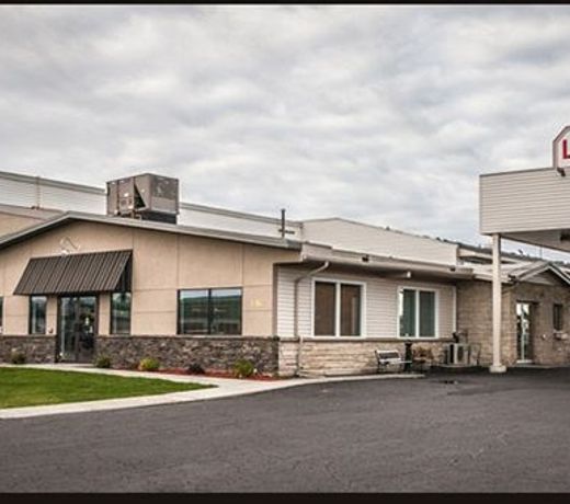 Howard Johnson by Wyndham Thunder Bay