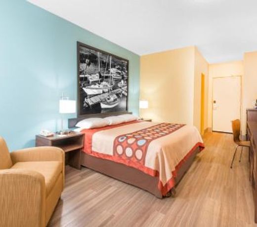 Super 8 by Wyndham Thunder Bay