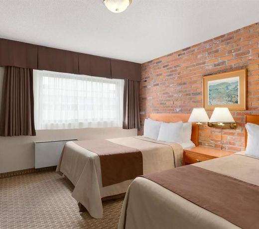 Travelodge by Wyndham Thunder Bay ON