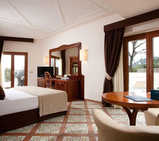 Nastro Azzurro Resort