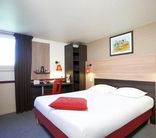 Kyriad Paris Ouest - Colombes