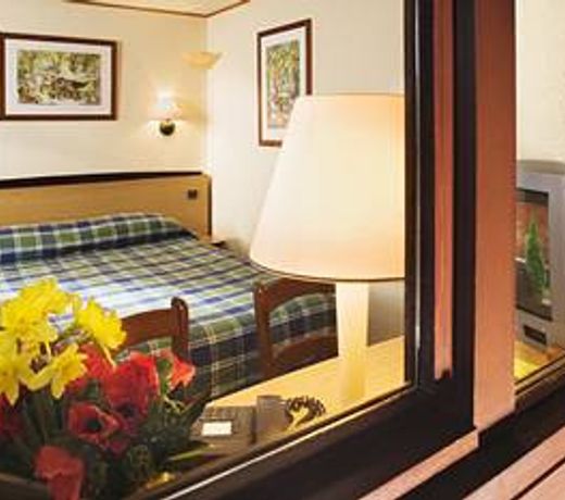 Kyriad Direct Nancy Est - Essey