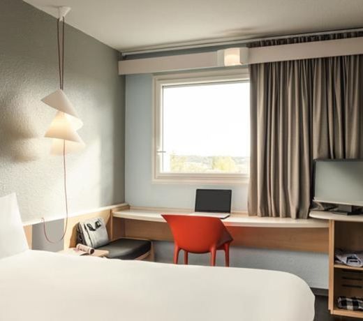 B&B HOTEL Paris Versailles