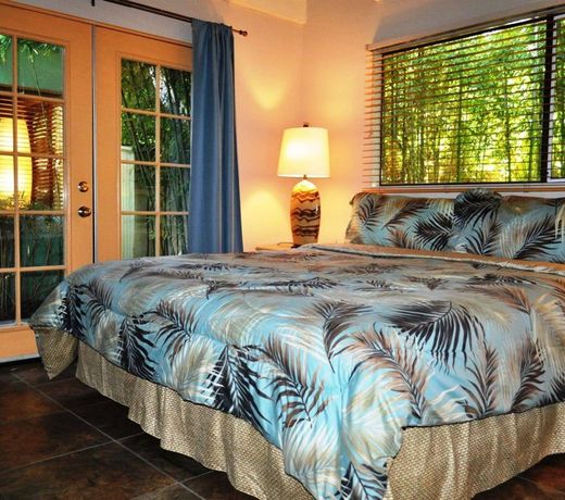 Vista Grande Resort - A Gay Men's Resort