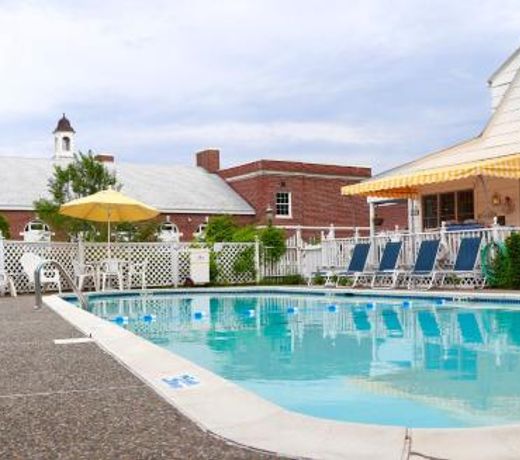 Admiral Motel