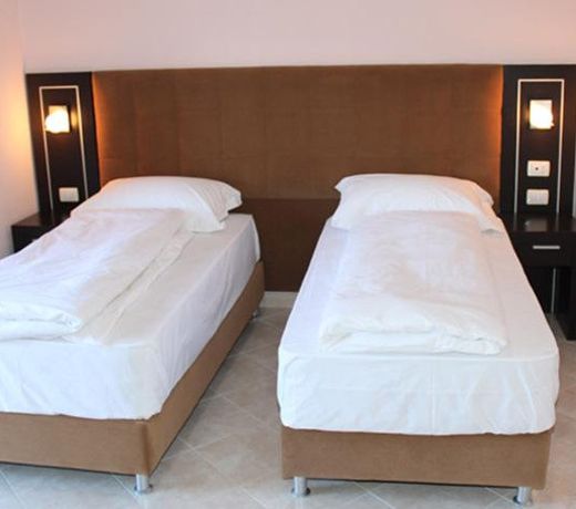 Hotel Nais Beach