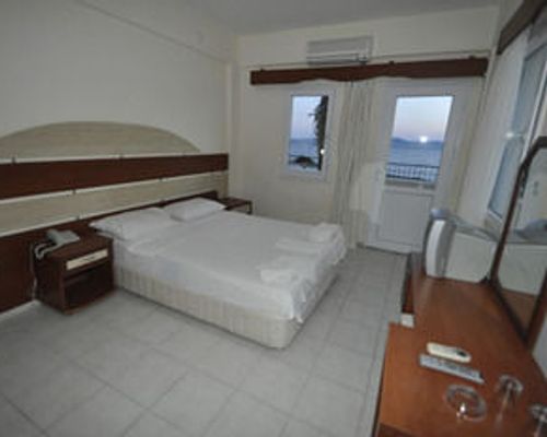 Ado Beach Hotel - Тургутреис - фото 9